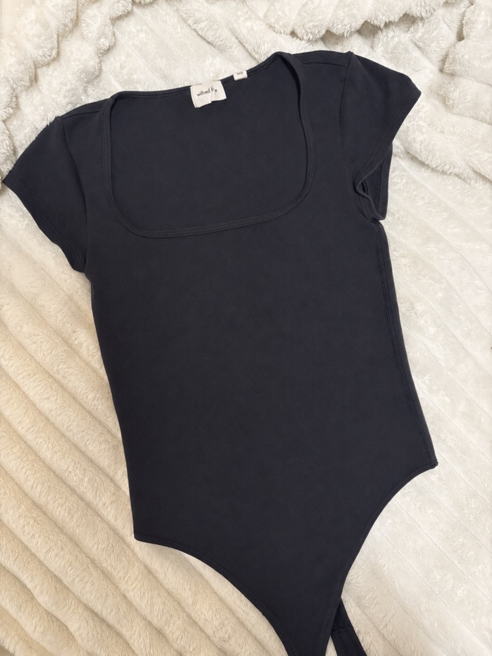 Aritzia Wilfred Black Theodora Bodysuit, Short Sleeve Square neck, Size XS - Picture 5 of 8